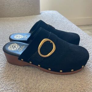 Vince Camuto Canzenee Buckle Clog size 9